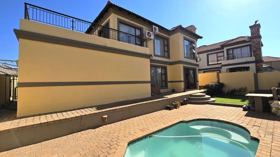 3 Bedroom Property for Sale in Melodie North West